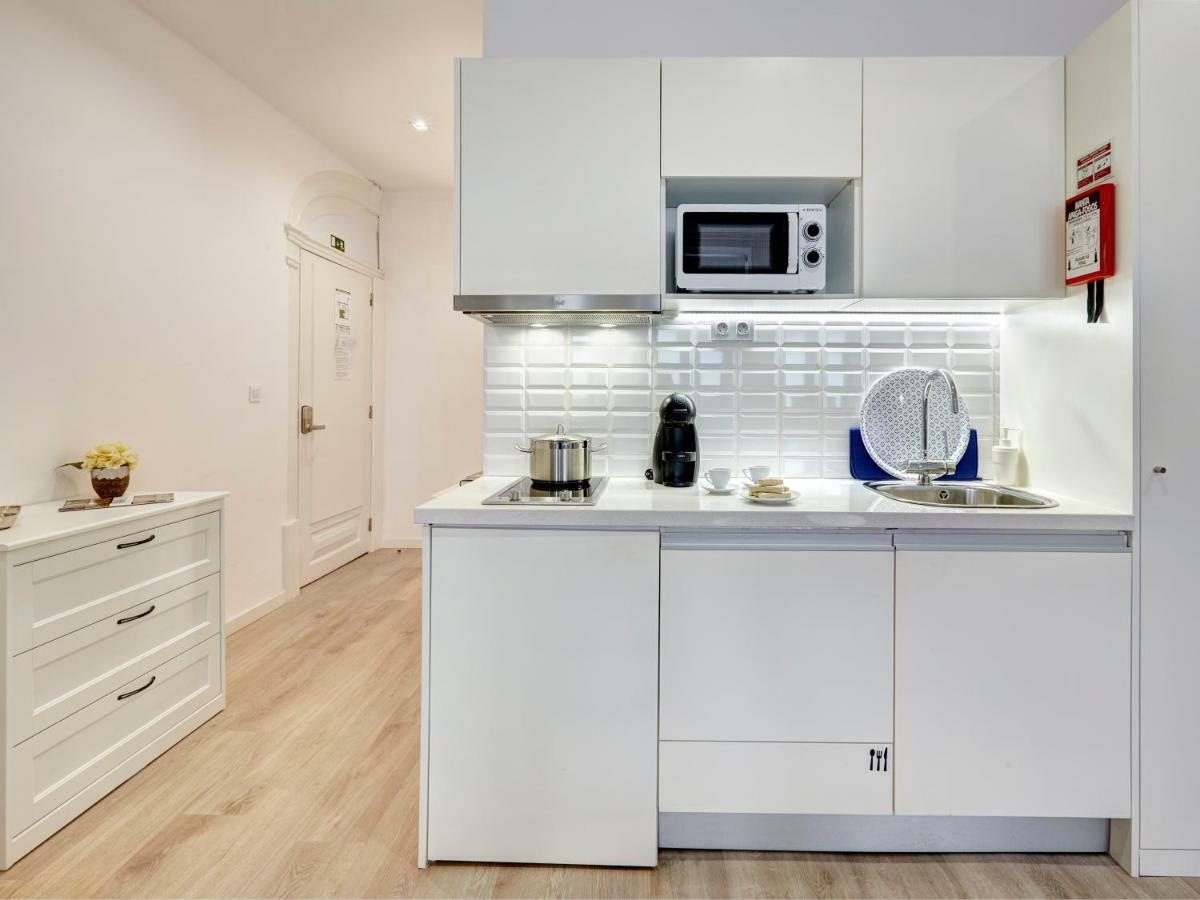 Porto Downtown Lovers Suites: Bombarda 451 Екстер'єр фото
